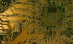 ¿Cuál es la diferencia entre la placa dorada y la placa dorada en la producción de PCB preestablecidos?