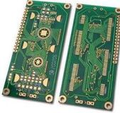 Las siete ventajas de la placa de circuito de alta frecuencia de PCB son el agujero del tapón de aceite verde de la cubierta de soldadura.