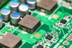 Fabricante de pcb: 10 reglas útiles para el cableado de PCB