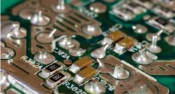 ¿Resolver el problema de la distribución de pcb?