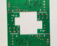 Perforación de tres tipos de placas de circuito