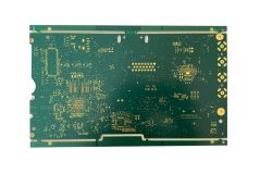 ¿¿ cómo pueden los fabricantes de placas de PCB mejorar los problemas de cortocircuito causados por el grabado?