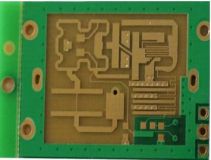 Esplorare la differenza SMT e SMD: plasmare il futuro della produzione elettronica