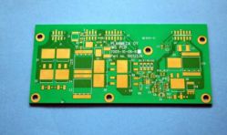 Proceso de corte de la fábrica de placas de circuito