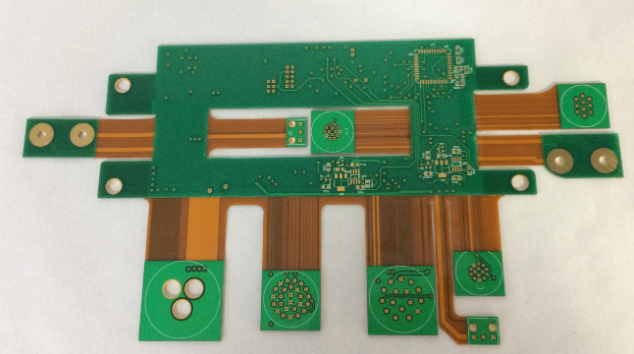 Herstellungsprozess und Herstellungsprozess von Rigid-Flex-Platten für Rigid-Flex-Platten