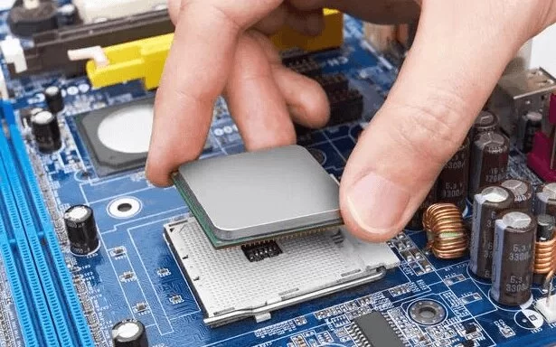 how to remove an IC chip from a circuit board