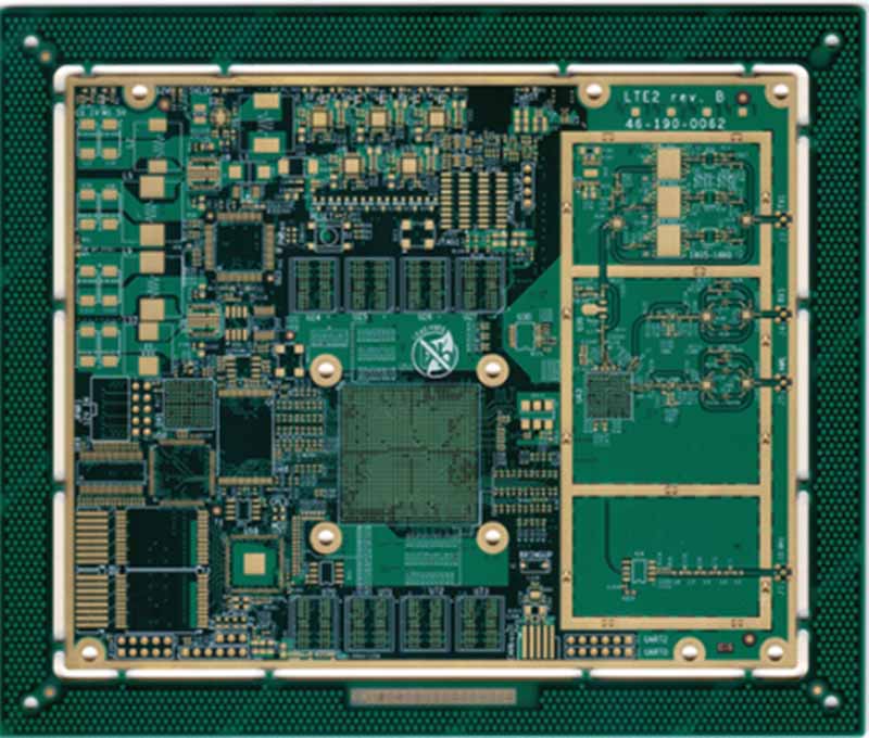 Sự khác biệt giữa tiến trình PCB và quá trình bôi trơn lỗ là gì?